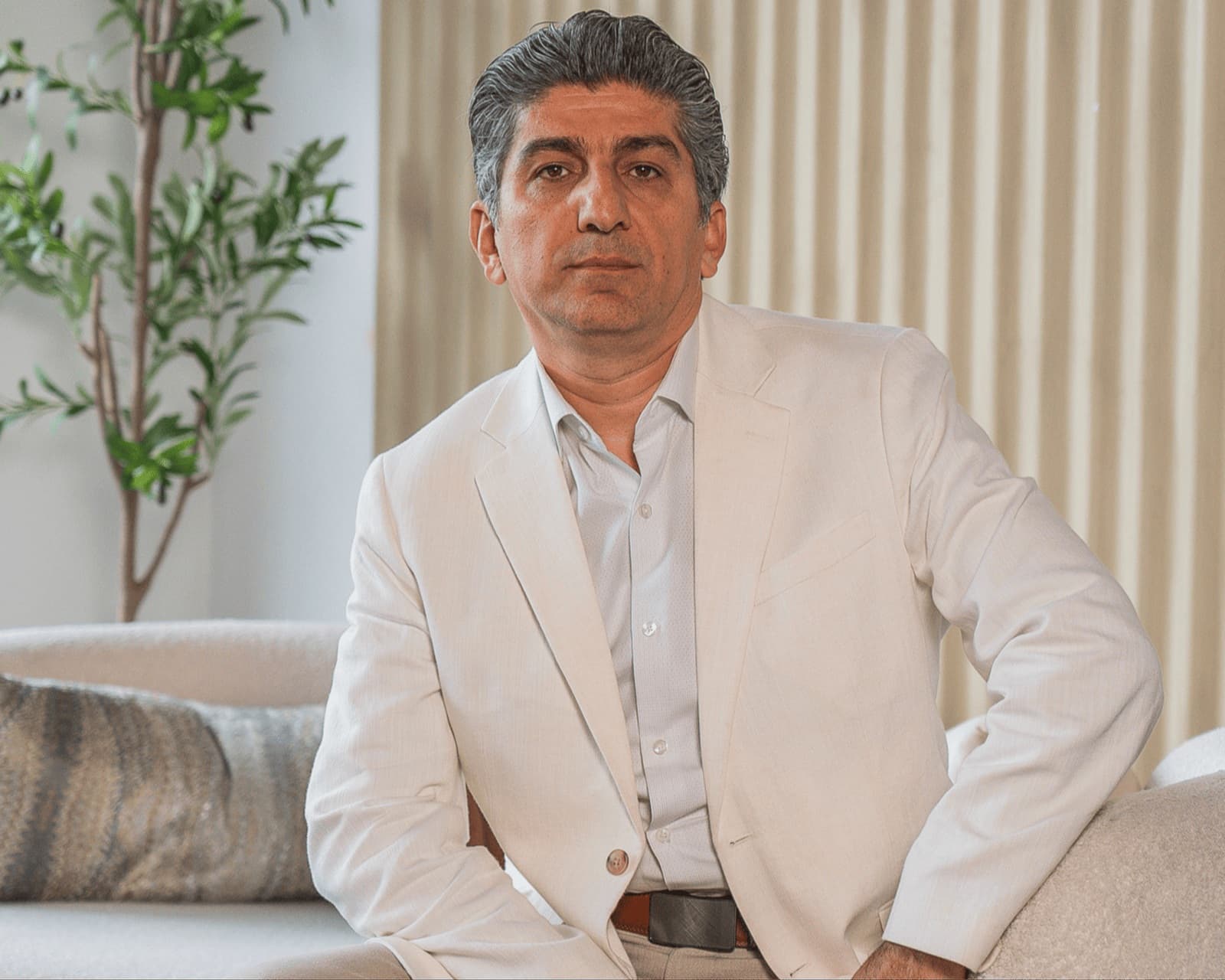 Professional portrait of Mehdi Rad